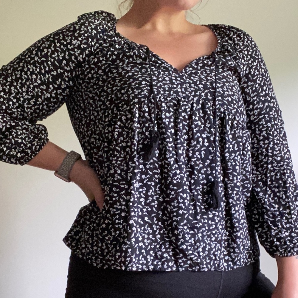M, Black Floral Patterned Old Navy Blouse